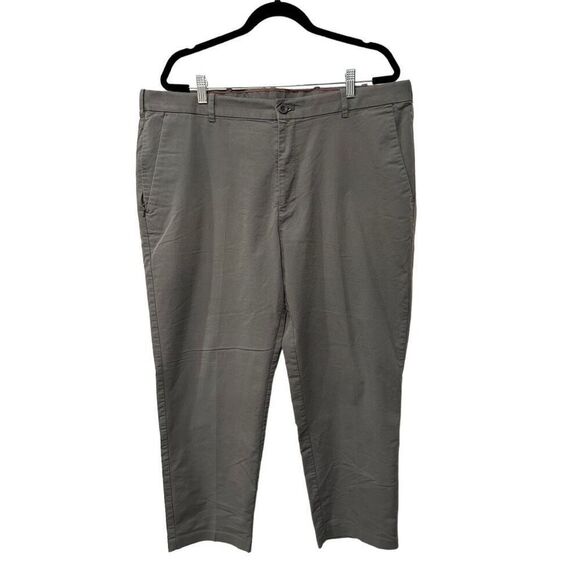 Izod Stretch Chino Straight Pants Gray Men's Size 40x30 - Picture 2 of 13